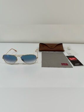 Ray-Ban RB3025 Aviator Large Metal Gold Blue Gradient Sunglasses 001/3F 58•14